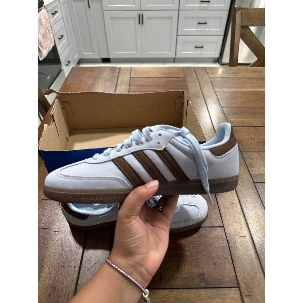 Adidas Samba OG Crystal Sky / Earth Strata / Cloud White size 7 1/2 - Picture 2 of 3
